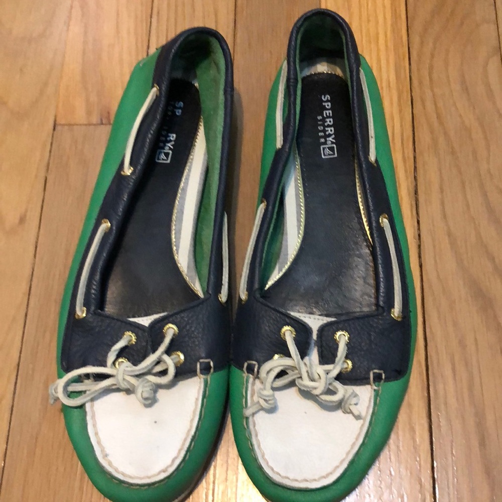 Size 10 Sperry boat shoe